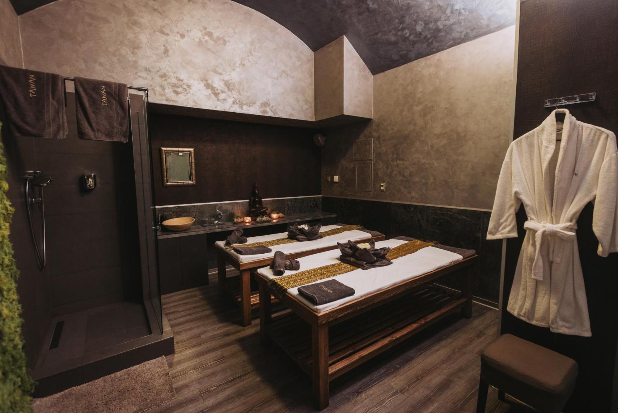 Grand Palace Brno Luaran gambar A spa in a hotel
