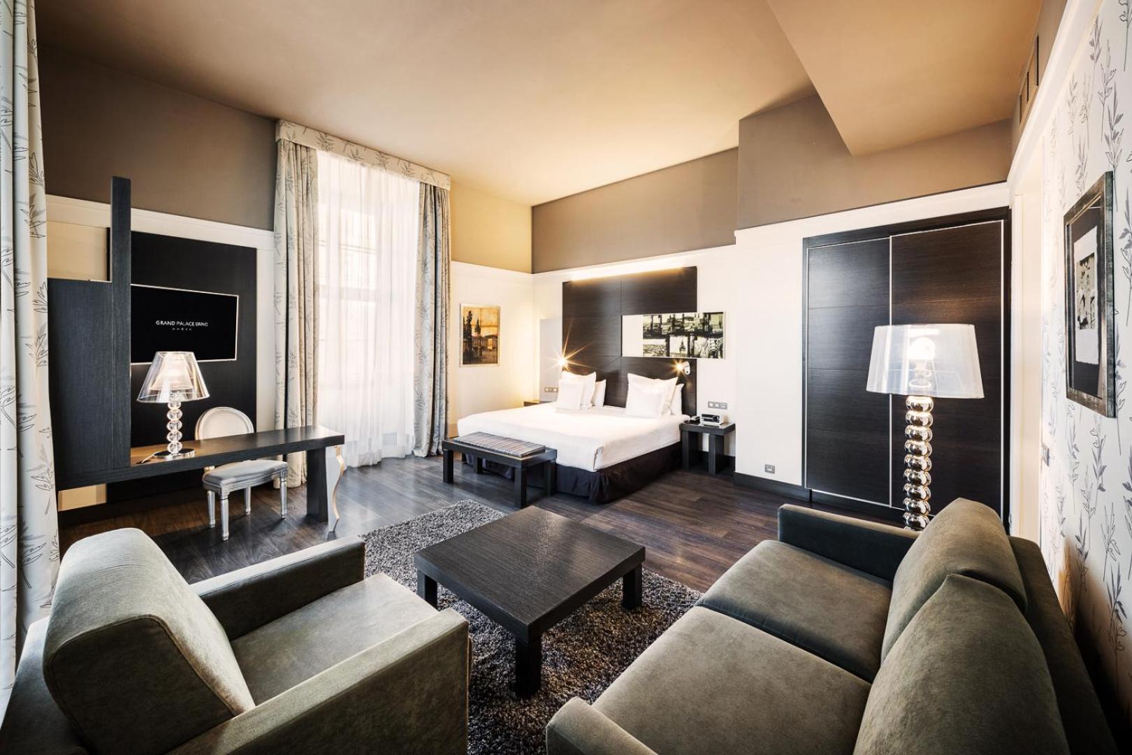 Grand Palace Brno Luaran gambar Suite