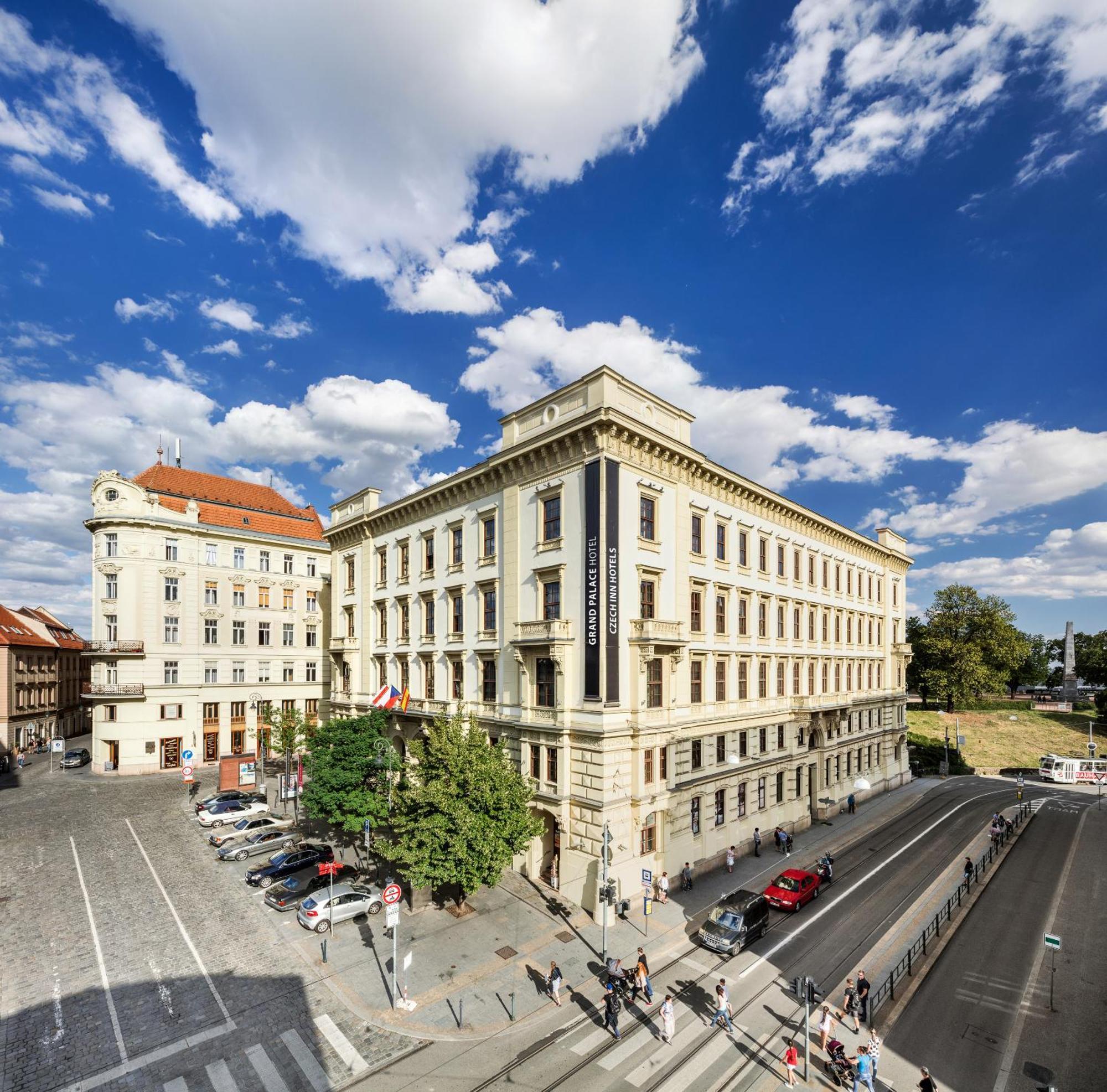 Grand Palace Brno Luaran gambar University of Rzeszów