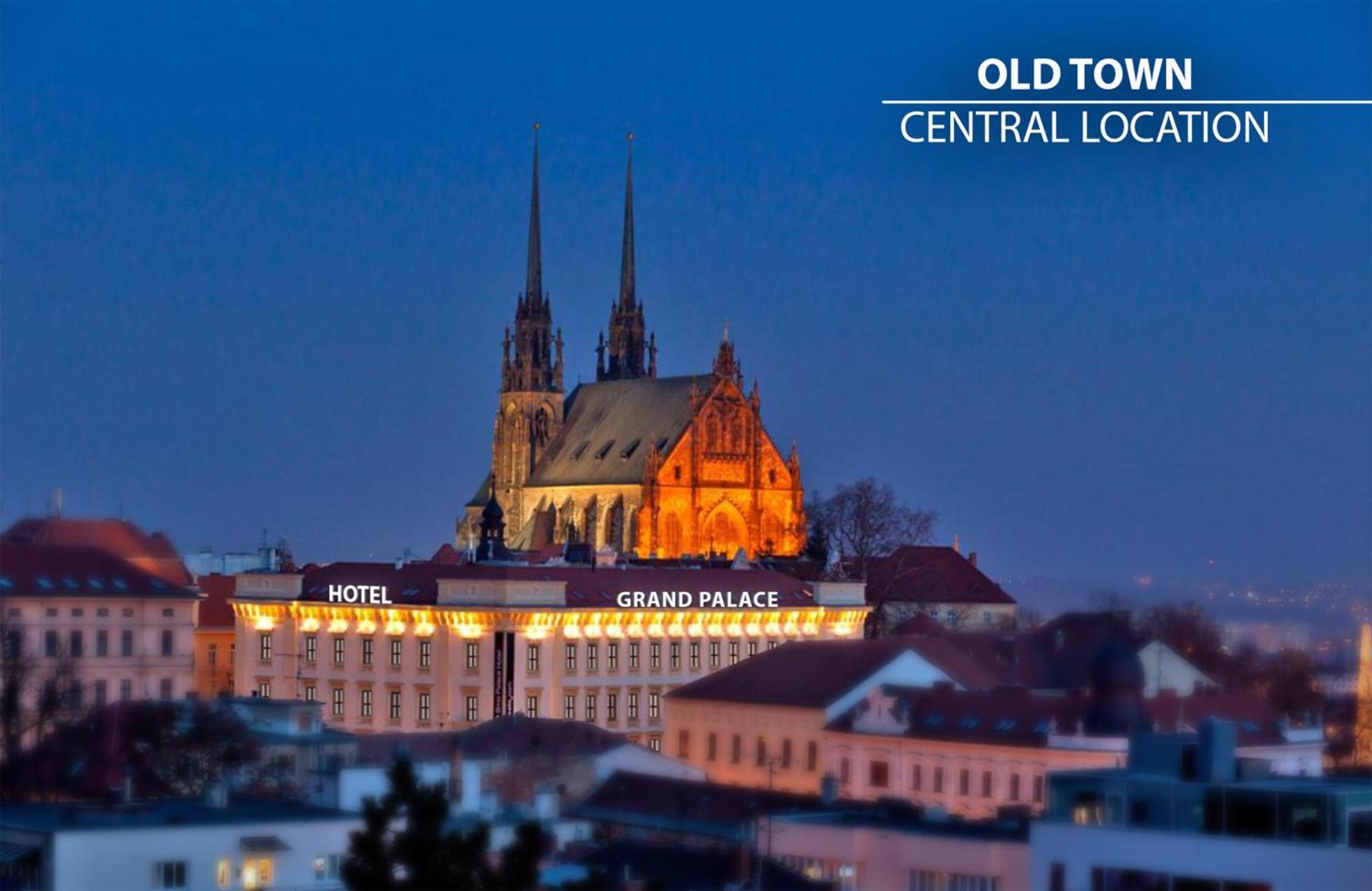 Grand Palace Brno Luaran gambar Old Town location