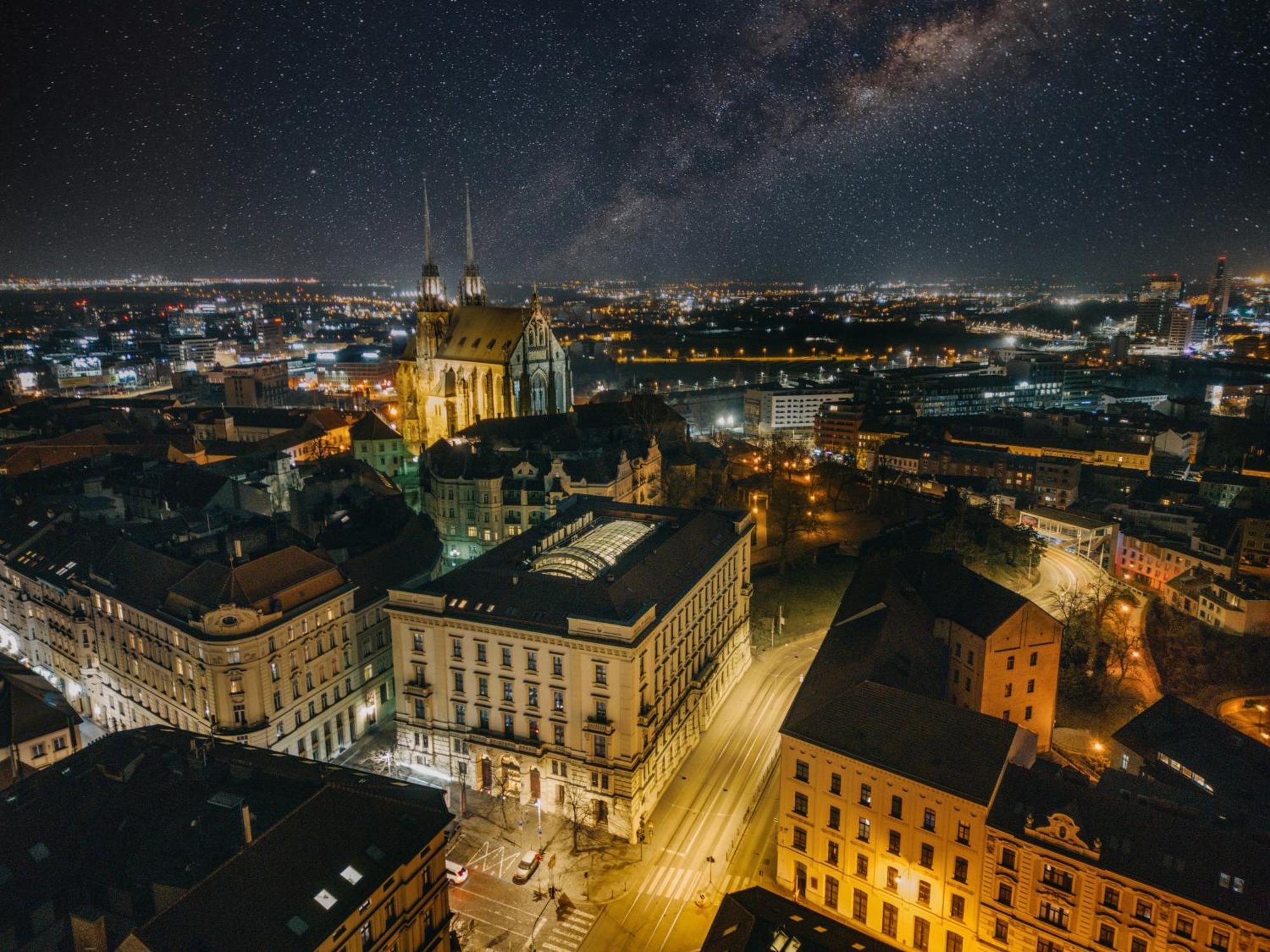 Grand Palace Brno Luaran gambar