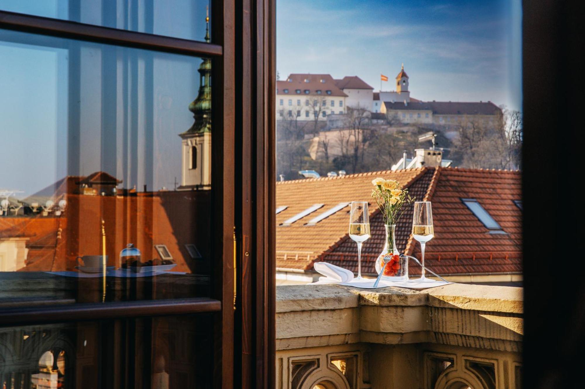 Grand Palace Brno Luaran gambar